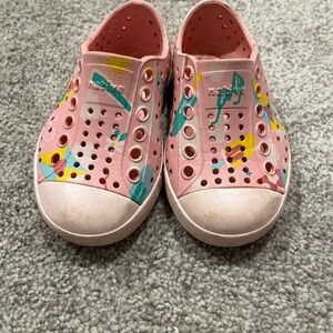 Native Kids Pink Multicolor Water Shoes